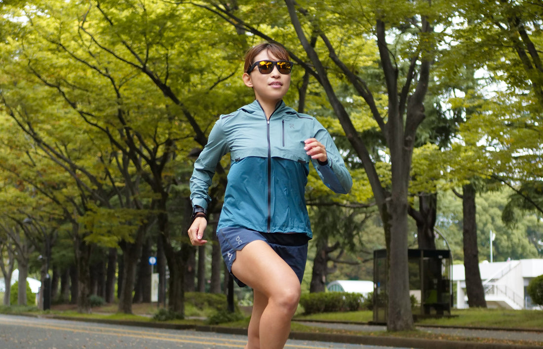 外を走るランニングと室内で行うランニングマシン。どちらが効果的？